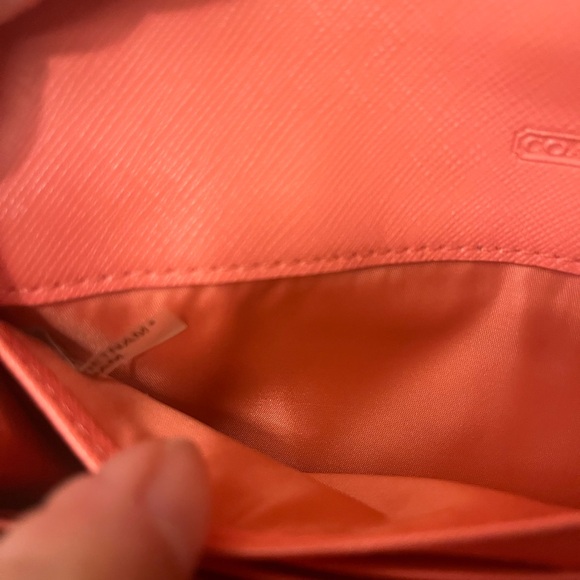 Coach Coral Bifold Leather Wallet - Picture 11 of 11